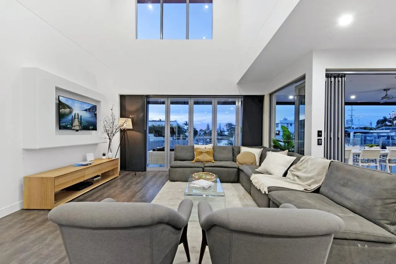 Luxico The Grand Villa Gold Coast 0*,