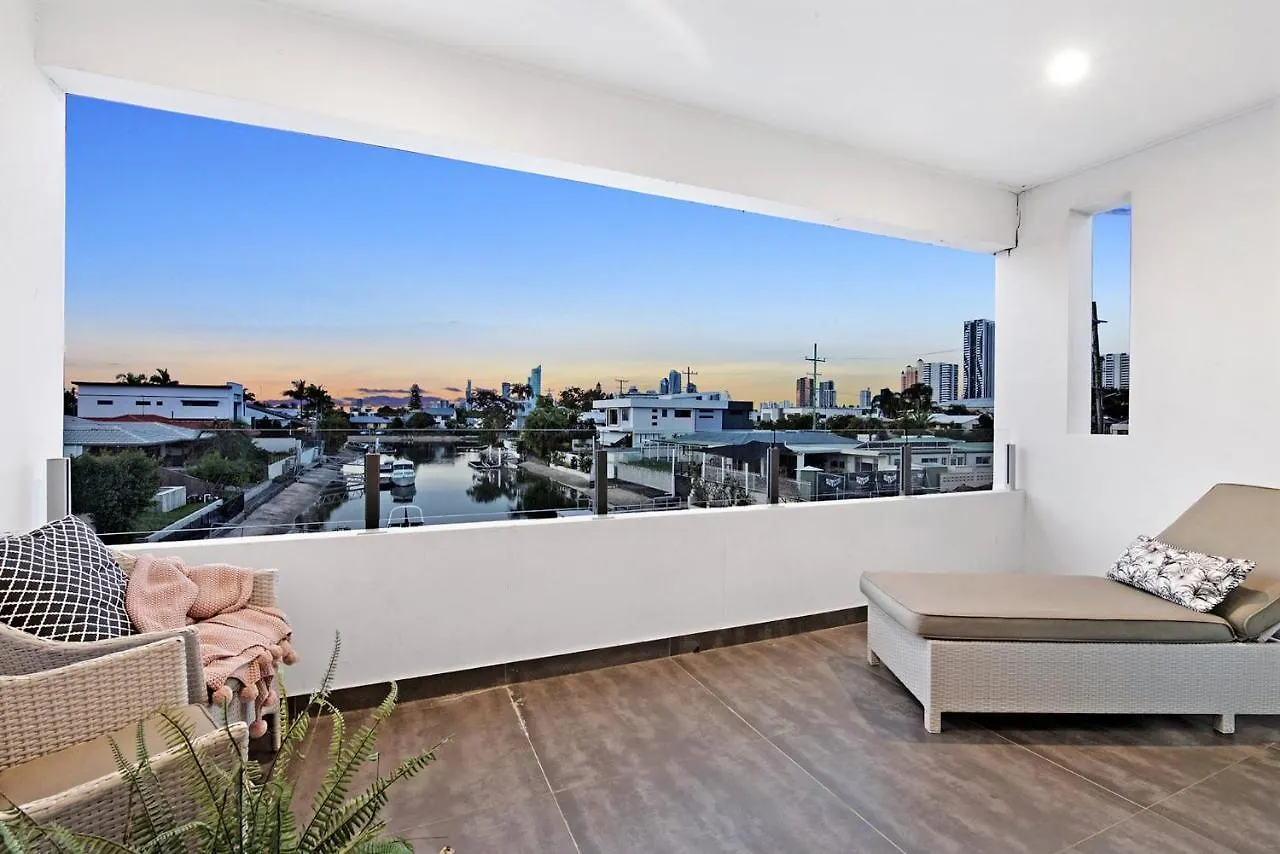 Luxico The Grand Villa Gold Coast